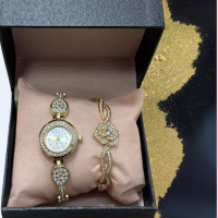 Елегантен комплект часовник и гривна с камъни цирконии, снимка 1 - Дамски - 44536206