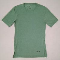 Nike DRI-FIT оригинална тениска S Найк спортна фланелка фитнес, снимка 1 - Спортни дрехи, екипи - 42111246