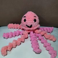 Ръчно плетени октоподчета, снимка 4 - Плюшени играчки - 40017741