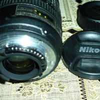 Обектив Nikon AF-S DX Zoom-NIKKOR 18-70 mm 1:3,5-4,5G IF-ED, снимка 3 - Обективи и филтри - 44835053