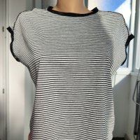 Calvin Klein дамска кроп тениска/ кроп топ, М размер, снимка 1 - Корсети, бюстиета, топове - 41066495