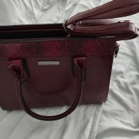 Уникална чанта цвят - Тъмен рубин, снимка 1 - Чанти - 34377673