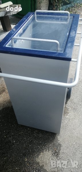 Bosch хладилник витрина фризер на колела, снимка 1