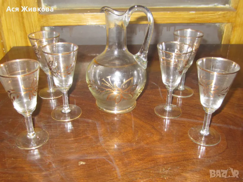 Стъклени сервиз и чаши със златен кант, снимка 1