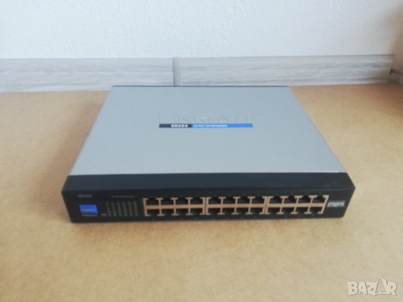 Linksys SR244 24-Port 10/100 switch, снимка 1