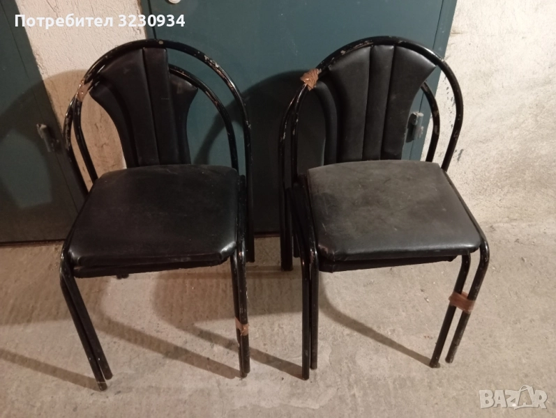 Метални столове със кожена тапицерия., снимка 1