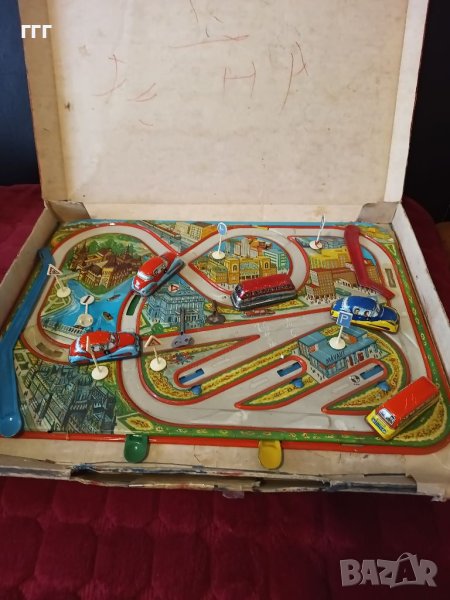 Стара метална игра с колички, снимка 1