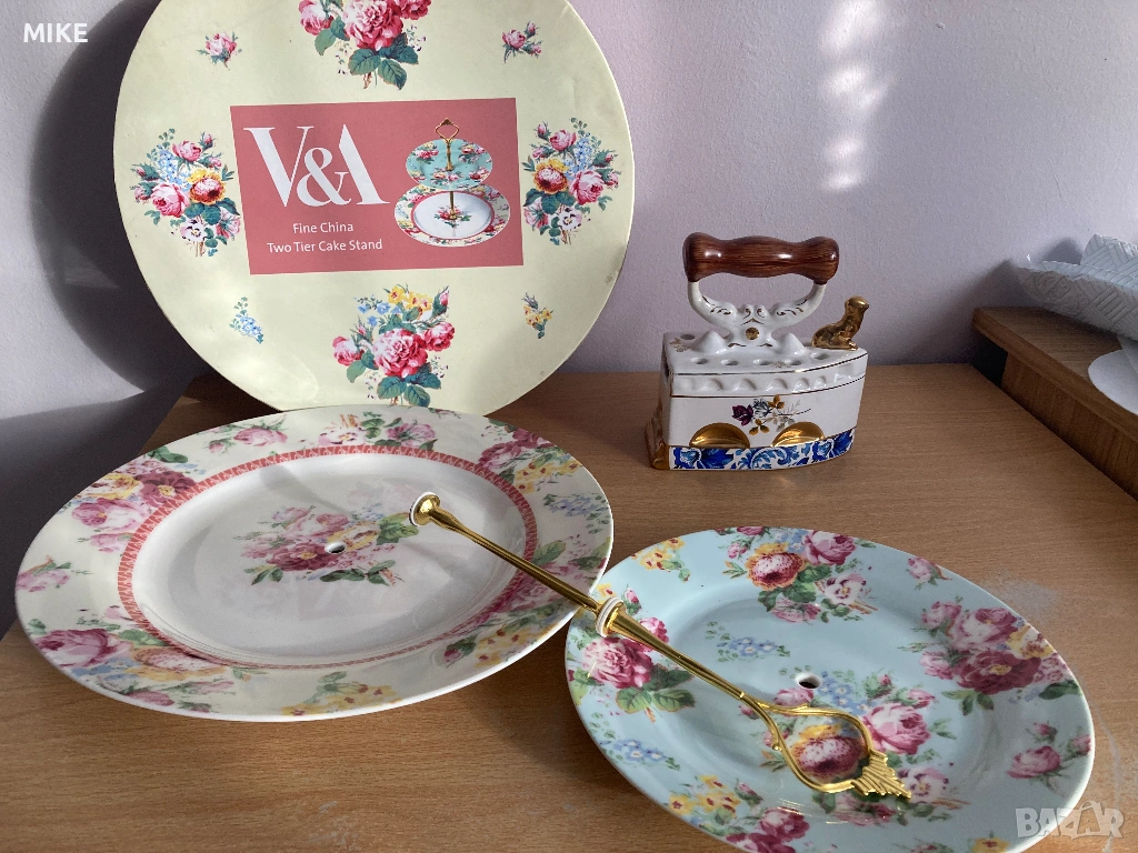 Чиния на две нива и декоративна ютия, снимка 1