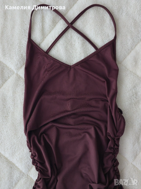 Елегантна дамска рокля с тънки презрамки в тъмно кафяв нюанс, снимка 1