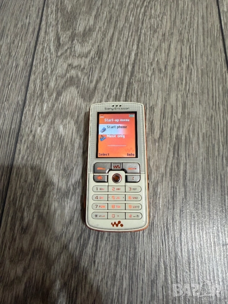 Sony Ericsson w800i W800i Walkman, снимка 1