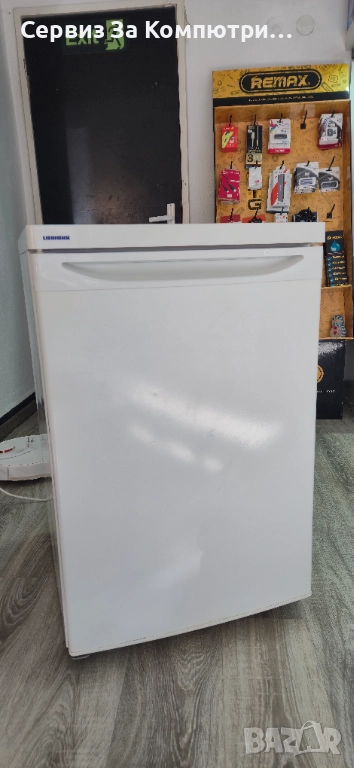 Малък хладилник Liebherr с горна камера и фризер, снимка 1