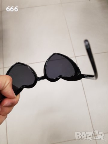 Очила, снимка 3 - Слънчеви и диоптрични очила - 40680826