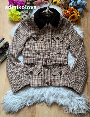 Късо преходно палто букле