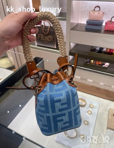 Fendi дамска чанта , снимка 3 - Чанти - 41569023