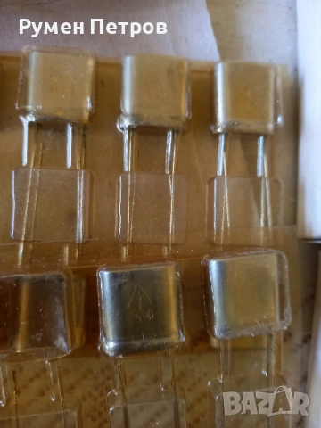 Кварцови резонатори ЗЕПЕ ВУС 1843.2 / 5.90 Мhz, снимка 4 - Друга електроника - 52177647