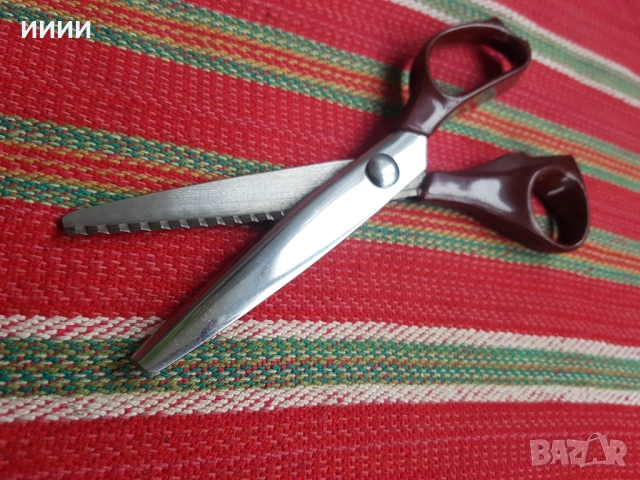 Немска ножица Зиг заг , снимка 2 - Антикварни и старинни предмети - 52582477