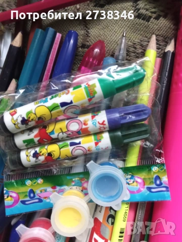 Цял лот от химикали, пособия за рисуване и 2 несесера, снимка 3 - Ученически пособия, канцеларски материали - 53341824