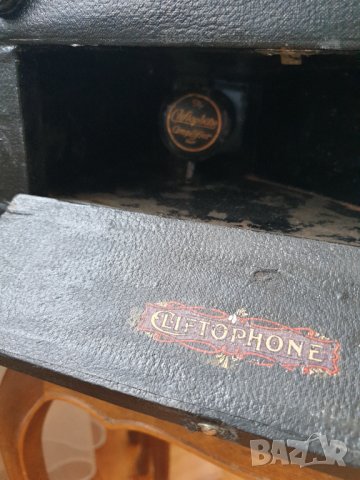 Стар английски грамофон с манивела, снимка 11 - Антикварни и старинни предмети - 41287431