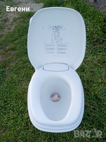 Тоалетна за каравана или кемпер, снимка 3 - Каравани и кемпери - 53750958