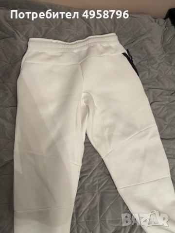 Nike Tech Fleece - White , снимка 4 - Спортни дрехи, екипи - 56220884