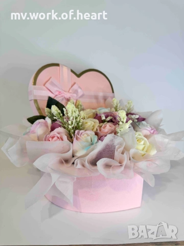 Ръчно изработена кутия с ароматни сапунени рози , снимка 2 - Подаръци за жени - 53637167