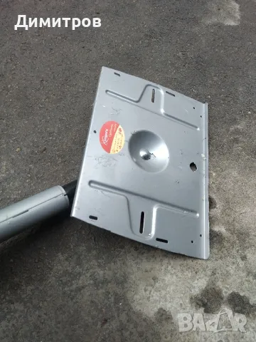 Стойка за телевизор, снимка 3 - Стойки, 3D очила, аксесоари - 49382558