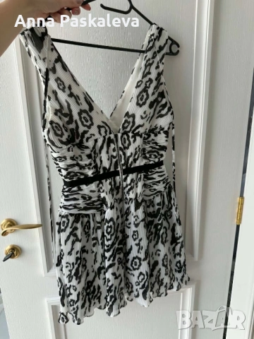 Рокля на Self-portrait Чисто нова, снимка 2 - Рокли - 53612519