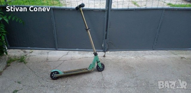 Продавам алуминиева тротинетка Кетлер зеро 5 . Плюс подарък каска, снимка 4 - Скутери и тротинетки - 41406565