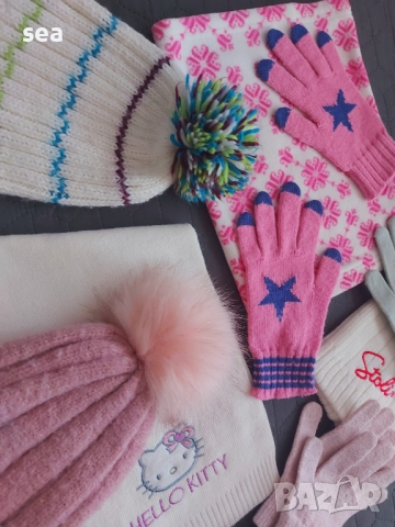 Голям зимен сет за момиченце 7-11 г., снимка 3 - Шапки, шалове и ръкавици - 52442234