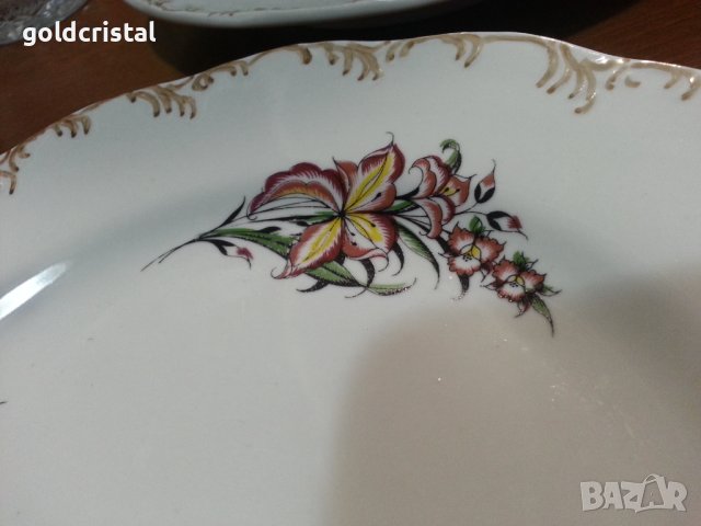 Ретро порцеланови чинии за основно , снимка 4 - Антикварни и старинни предмети - 44343764