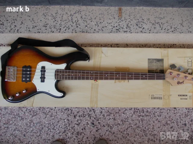 Бас китара CORT GB34A