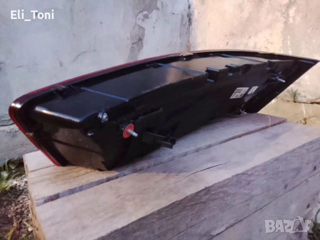 Ляв стоп за AUDI Q7, снимка 6 - Части - 53750915