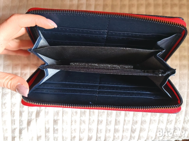 Портмоне Tommy Hilfiger , снимка 2 - Портфейли, портмонета - 52812750