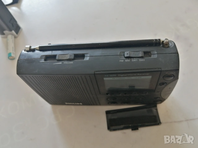 Радиоприемник PHILIPS AE 3650 Digital World Receiver , снимка 4 - Радиокасетофони, транзистори - 53767068