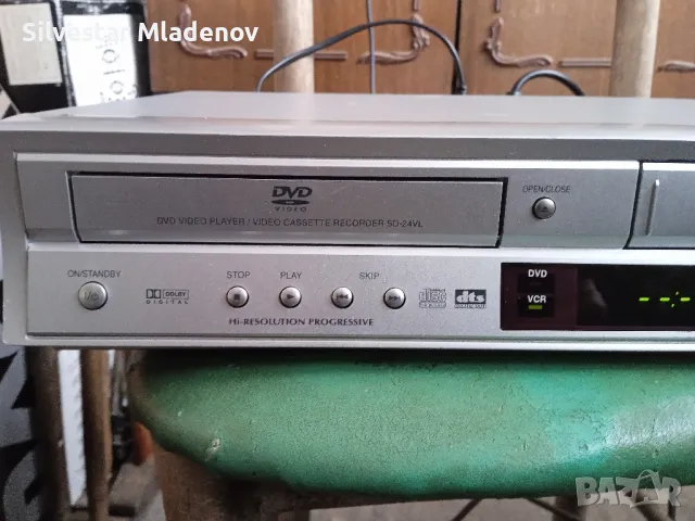 Video Dvd Combo Toshiba sd-24vl , снимка 2 - Плейъри, домашно кино, прожектори - 48650240