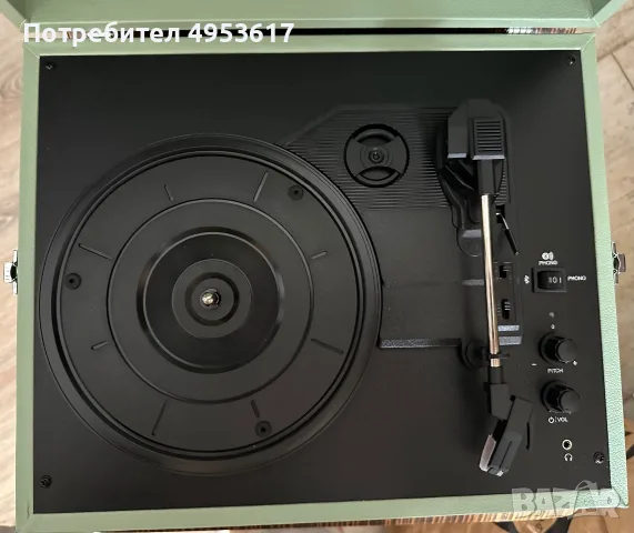 Грамофон Crosley Voyager, снимка 3 - Грамофони - 56139252