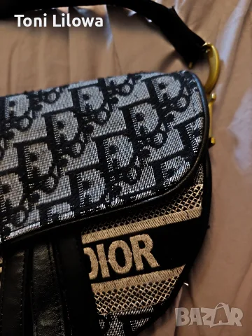 Dior дамска чанта , снимка 4 - Чанти - 56139919