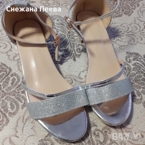 Нови дамски сандали, снимка 2 - Дамски елегантни обувки - 53752362