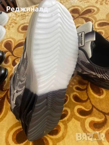 Мъжки маратонки 45,5 №, снимка 3 - Маратонки - 51760156