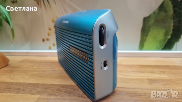 Портативно радио Grundig Music  60, снимка 4 - Радиокасетофони, транзистори - 39271834