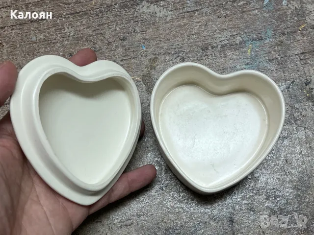 Керамична кутийка с формата на сърце с Лейди Даяна и Принц Чарлз от 1981, снимка 5 - Декорация за дома - 48562581