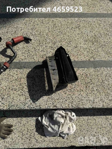 Външна предпазна решетка на парното на Ауди Audi A8 D4 H4 само за 50лв. 4h1819904a, снимка 2 - Части - 52536273