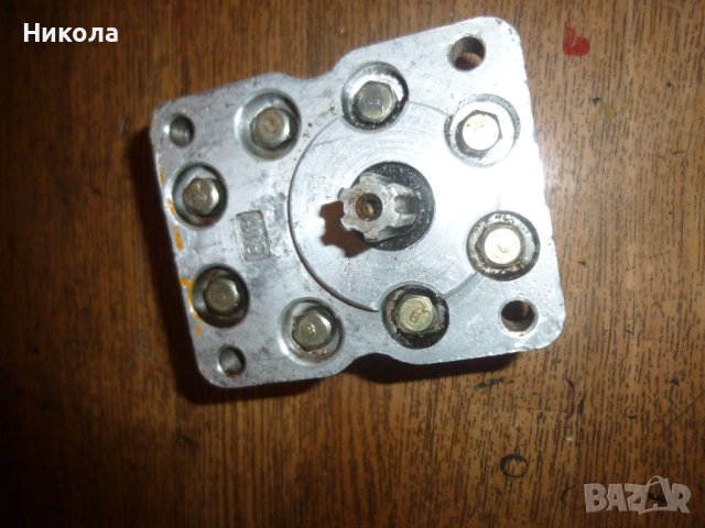 Помпа НШ10Д 3Л МТЗ Т25, снимка 4 - Части - 41335250