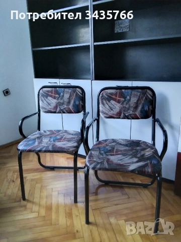 Комплект столове и кресла посетителски