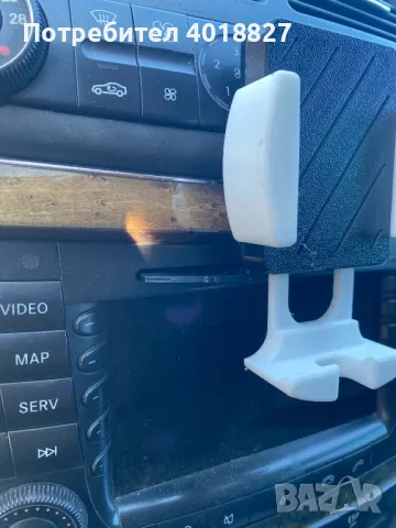 стойка за телефон за мерцедес, снимка 2 - Аксесоари и консумативи - 47917771