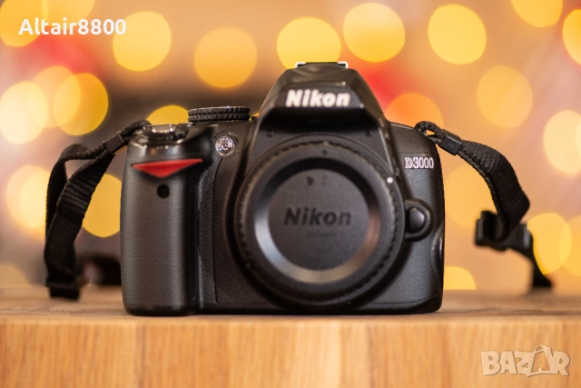 Nikon D3000 фотоапарат + два обектива и аксесоари Никон, снимка 2 - Фотоапарати - 52813773