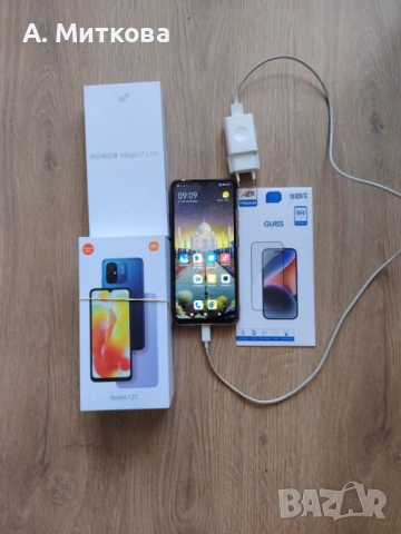 Продавам смартфон Redmi 12C,много запазен