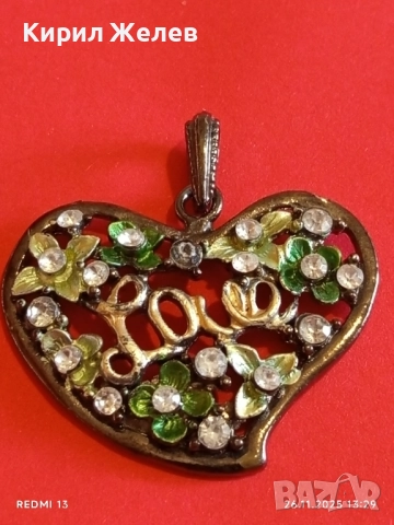 Висулка с форма сърце ❤️ с емайлирани цветя, кристали и надпис LOVE 52204, снимка 6 - Колиета, медальони, синджири - 52547912