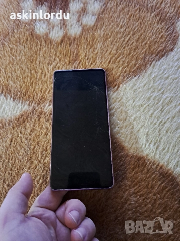 Samsung Galaxy S20 FE за часни счупен екран