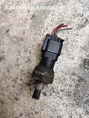 ДАТЧИК НАЛЯГАНЕ,пресостат климатик за Мерцедес Е-класа W211.A2030300372, снимка 3 - Части - 48656224